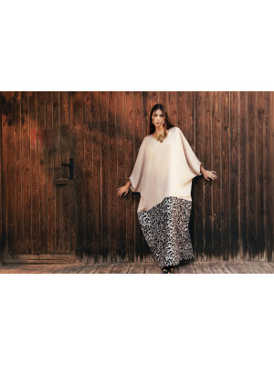 Royal caftan with a luxurious modern design