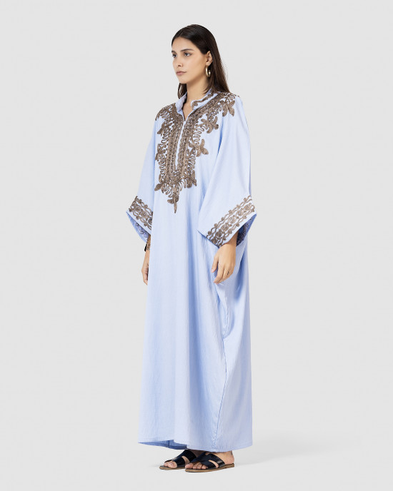 قفطان فاخر تصميم بلمسات شرقية راقية
