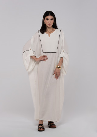 Long white linen kaftan with an elegant pattern