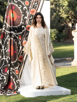 Long Linen kaftan with Wide Sleeves