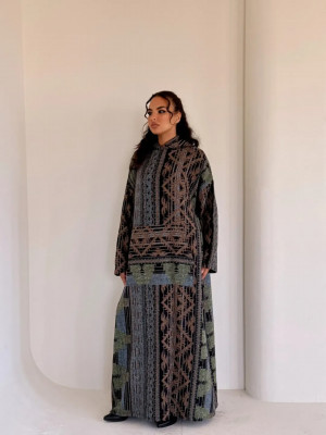 Long Hoodie with Wide Sleeves and Hood