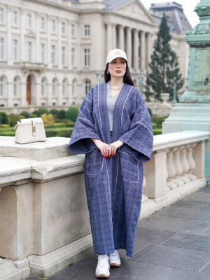 Long wool coat with a modern design