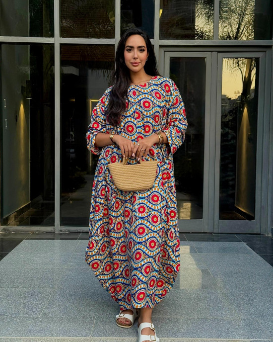 Long dress with elegant design