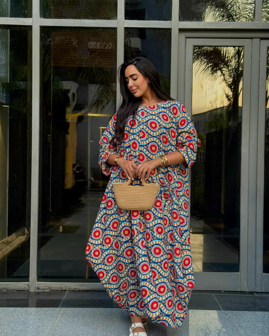 Long dress with elegant design