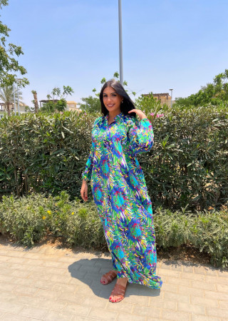 Long dress in brightly colored patterns