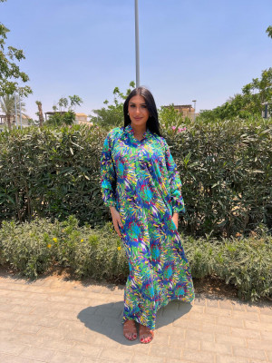 Long dress in brightly colored patterns